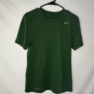 Nike Men's Green Tshirt
